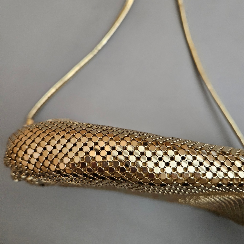 Whiting and Davis International Gold Metal Mesh Crossbody Evening Bag - Picture 9 of 12